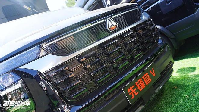 露营全OK驿舟先锋官V升顶宿营车AG真人网1798万元三张床通勤(图4)