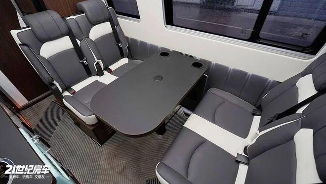 调全都要！齐星星畅依维柯四驱房车AG真人百家家乐app空间越野低(图4)