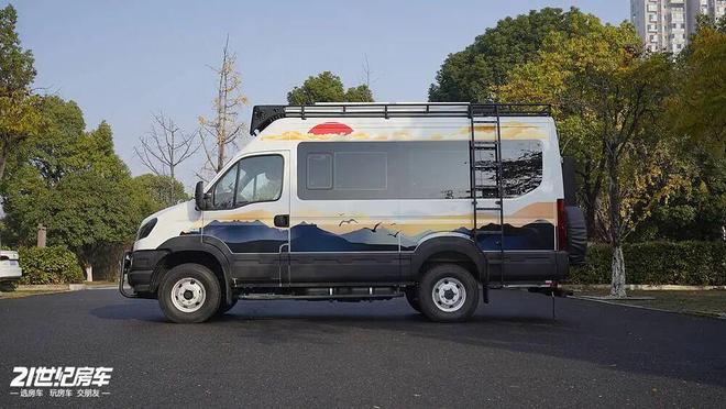 调全都要！齐星星畅依维柯四驱房车AG真人百家家乐app空间越野低(图11)