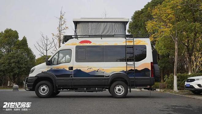 调全都要！齐星星畅依维柯四驱房车AG真人百家家乐app空间越野低(图15)