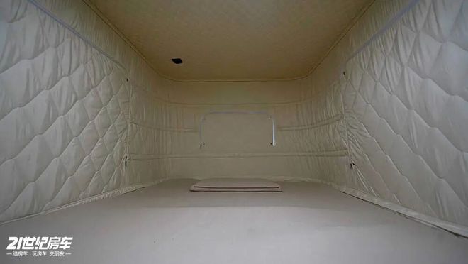 调全都要！齐星星畅依维柯四驱房车AG真人百家家乐app空间越野低(图19)